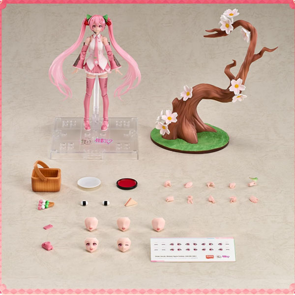 Blokees Vocaloid Fantastics Series Hatsune Miku Sakura Version Model Kit